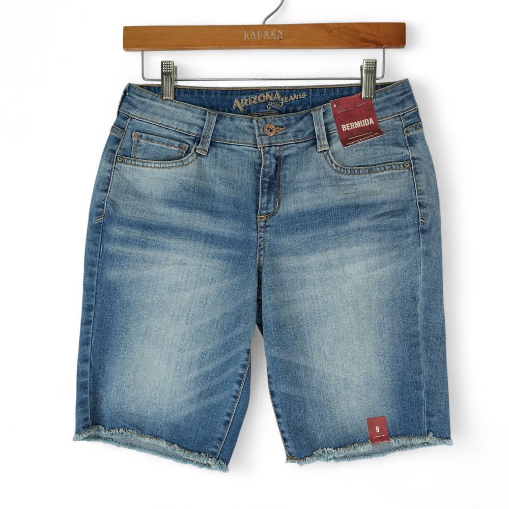 Arizona Jean Co Shorts Womens 9 (28x9) Blue Bermuda Mid Rise Raw Hem Stretch New